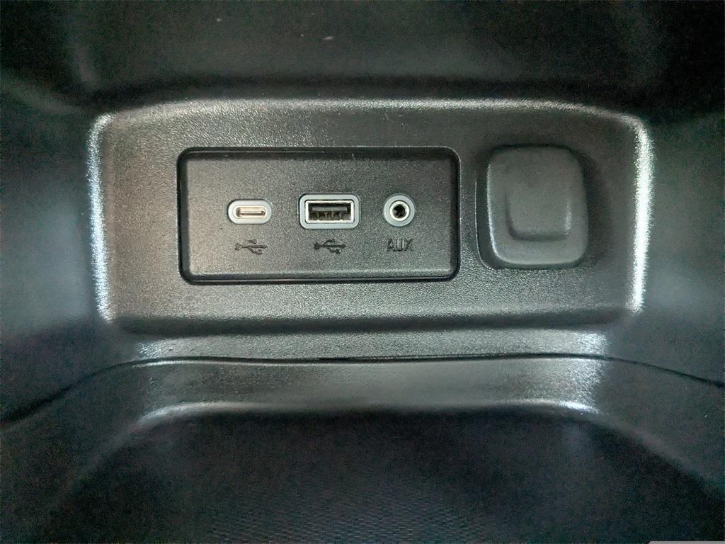 used 2023 Chevrolet Equinox car, priced at $22,587