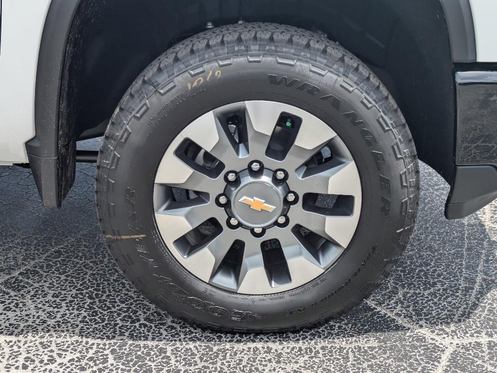 new 2025 Chevrolet Silverado 2500 car, priced at $64,085