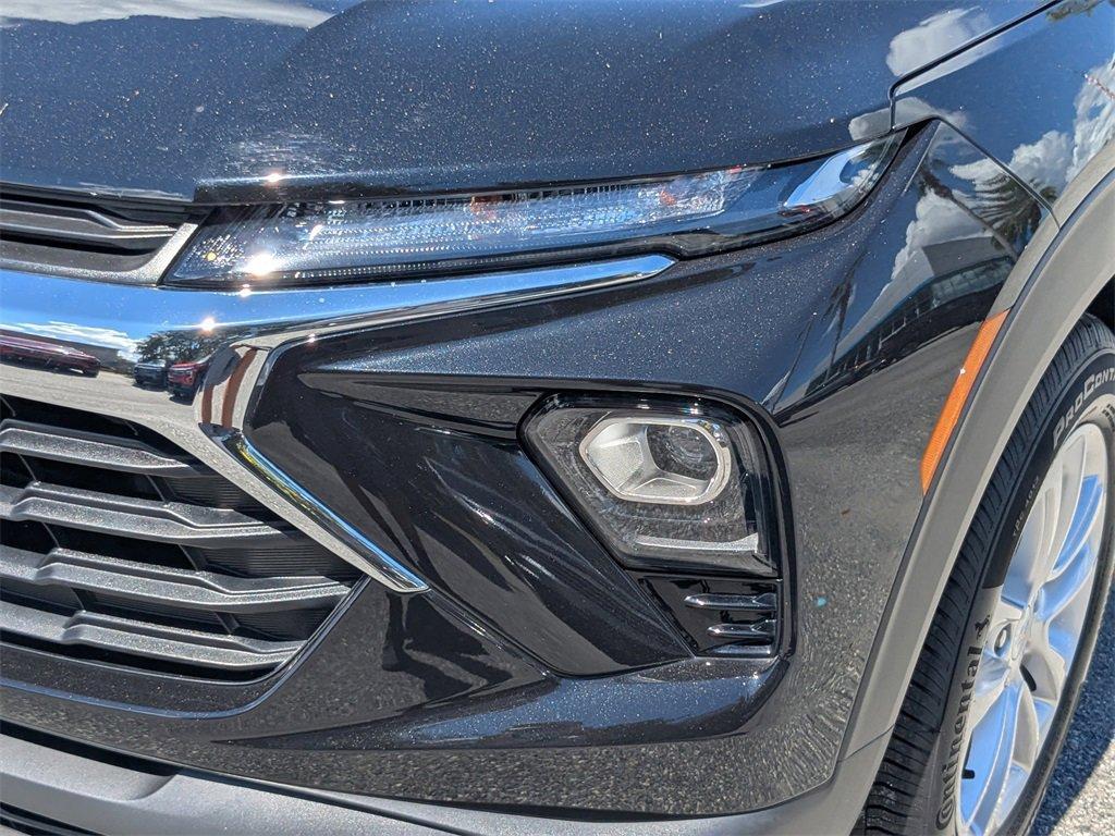 used 2024 Chevrolet TrailBlazer car, priced at $23,189