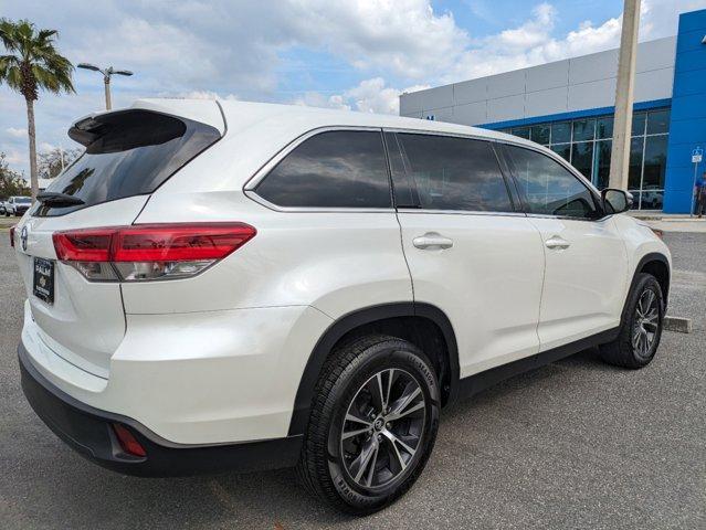 used 2019 Toyota Highlander car, priced at $22,289