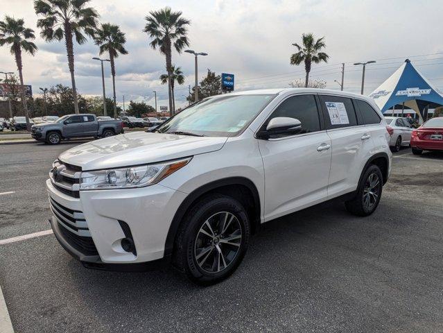 used 2019 Toyota Highlander car, priced at $22,289