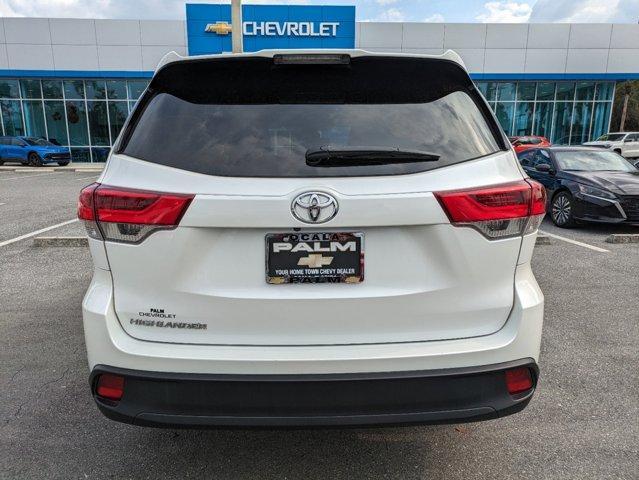 used 2019 Toyota Highlander car, priced at $22,289