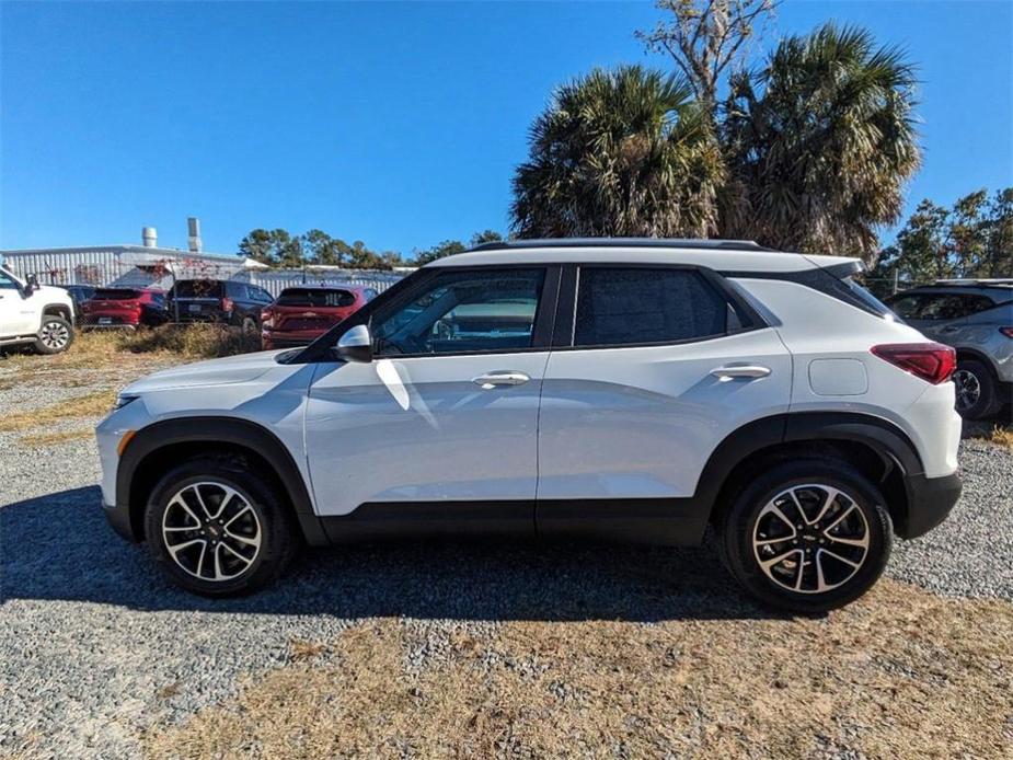 new 2025 Chevrolet TrailBlazer car, priced at $27,975