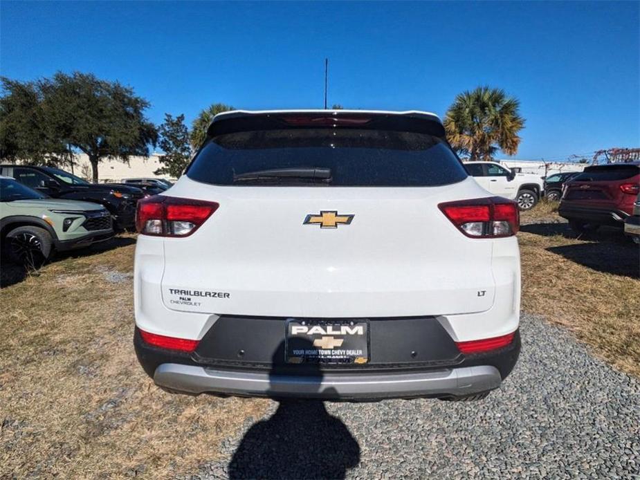 new 2025 Chevrolet TrailBlazer car, priced at $27,975