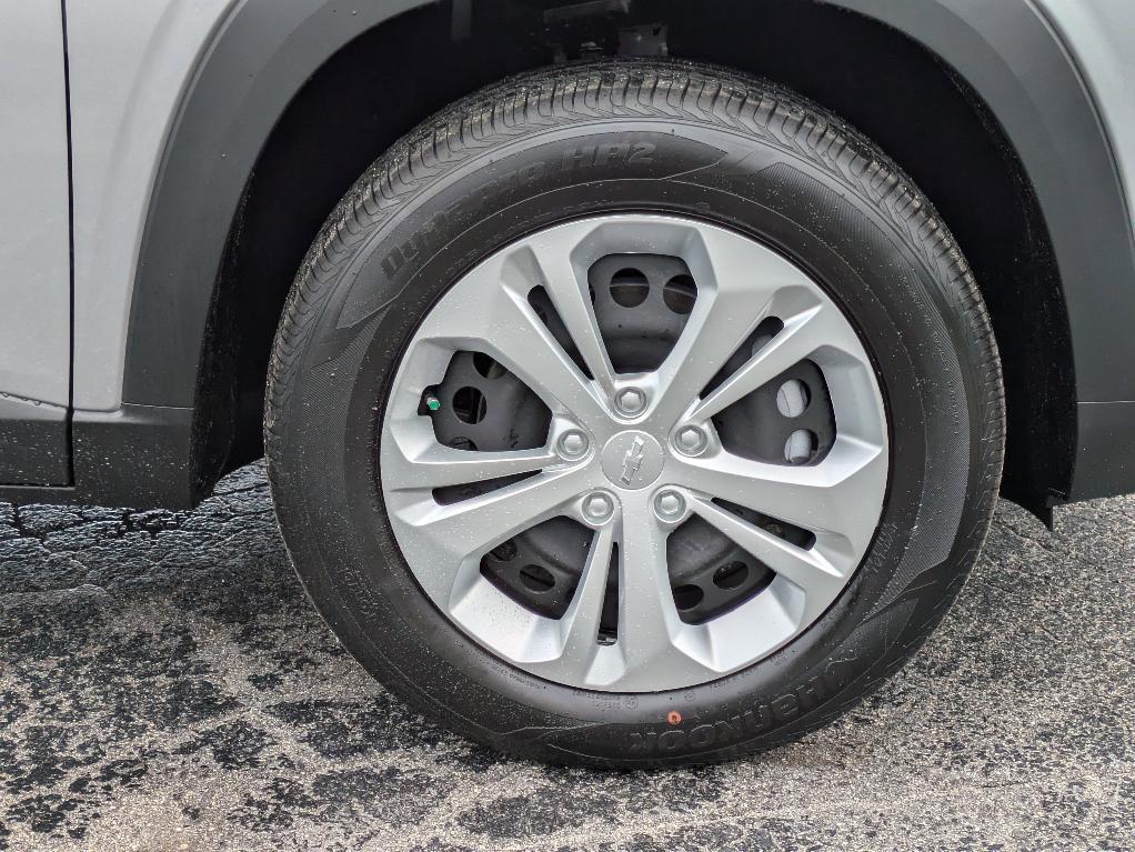 new 2025 Chevrolet Trax car, priced at $21,290