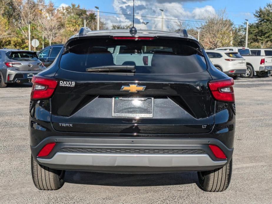 new 2025 Chevrolet Trax car, priced at $25,235