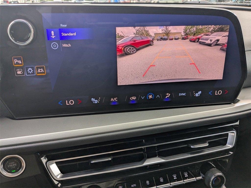 used 2025 Chevrolet Traverse car, priced at $37,785