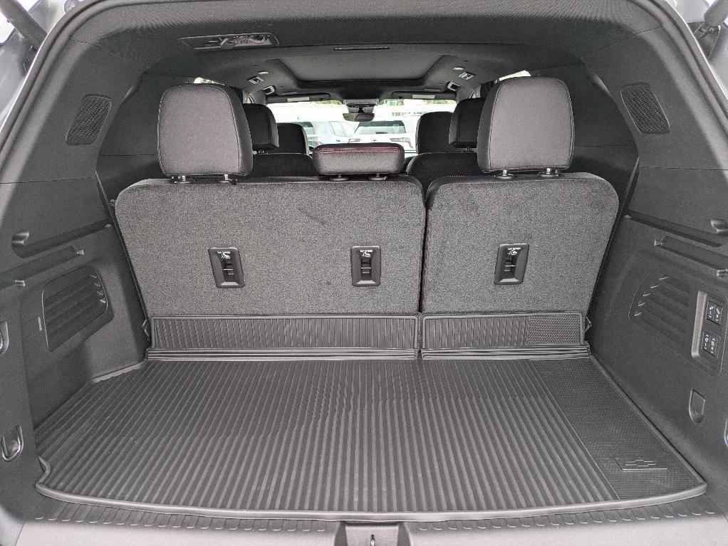 new 2026 Chevrolet Traverse car, priced at $58,519