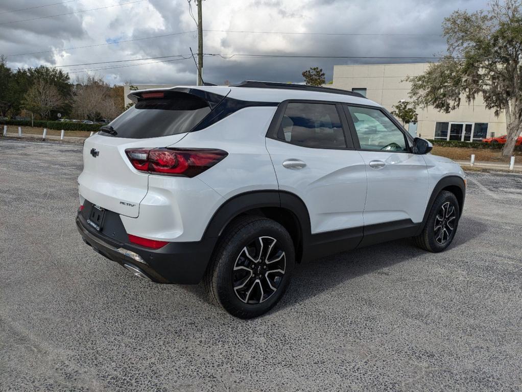 new 2025 Chevrolet TrailBlazer car, priced at $32,225