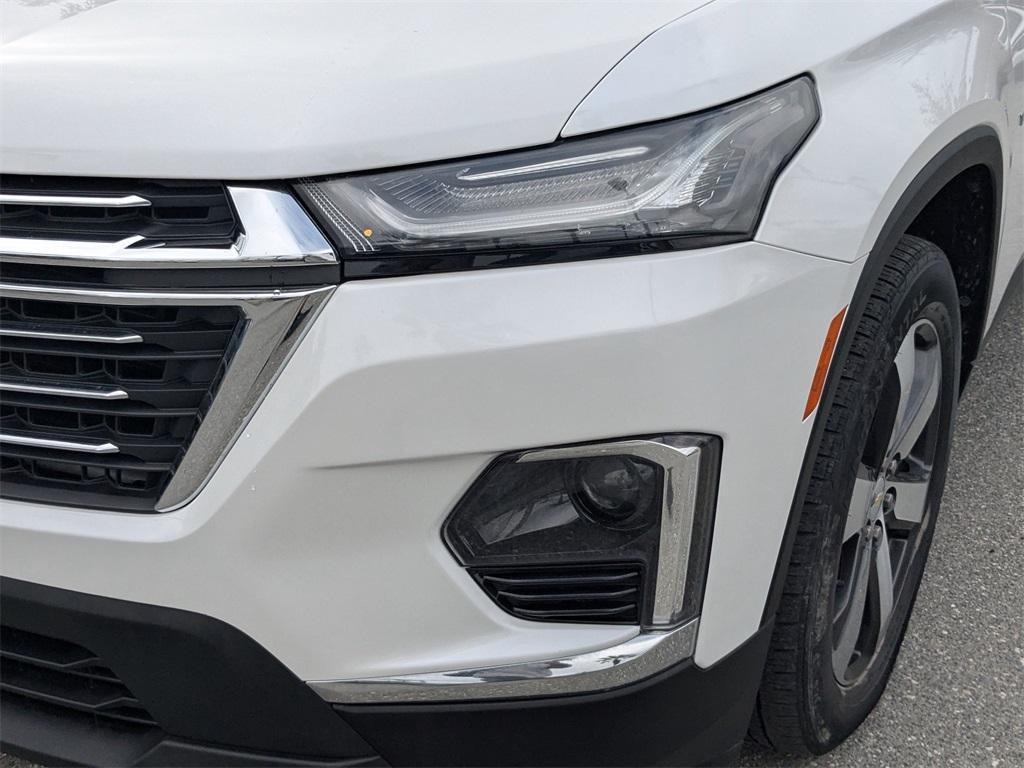 used 2022 Chevrolet Traverse car, priced at $23,589