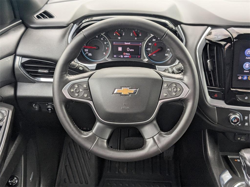 used 2022 Chevrolet Traverse car, priced at $23,589