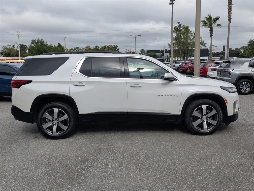 used 2022 Chevrolet Traverse car, priced at $23,589