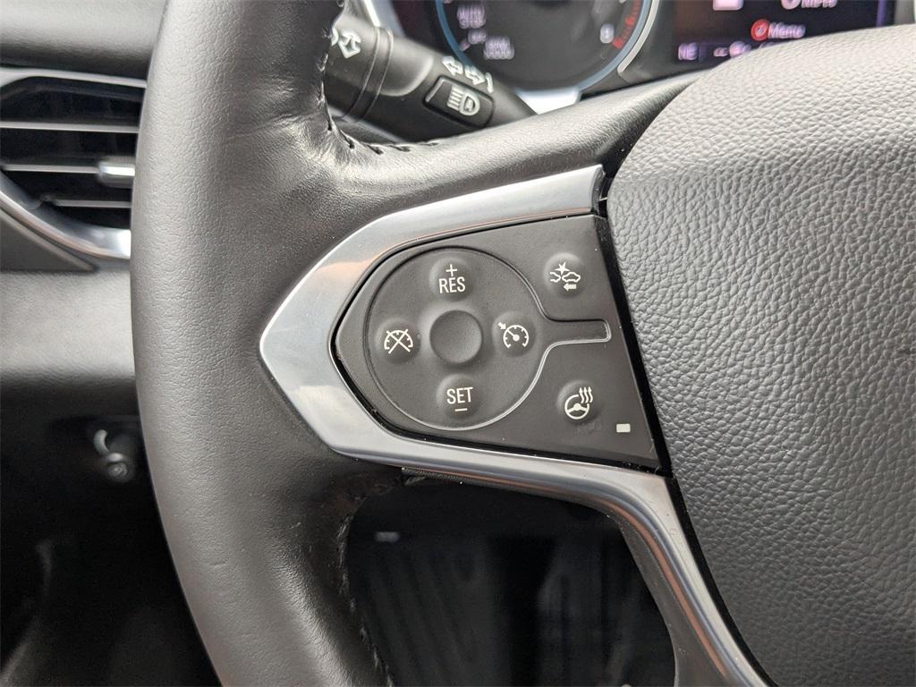 used 2022 Chevrolet Traverse car, priced at $23,589