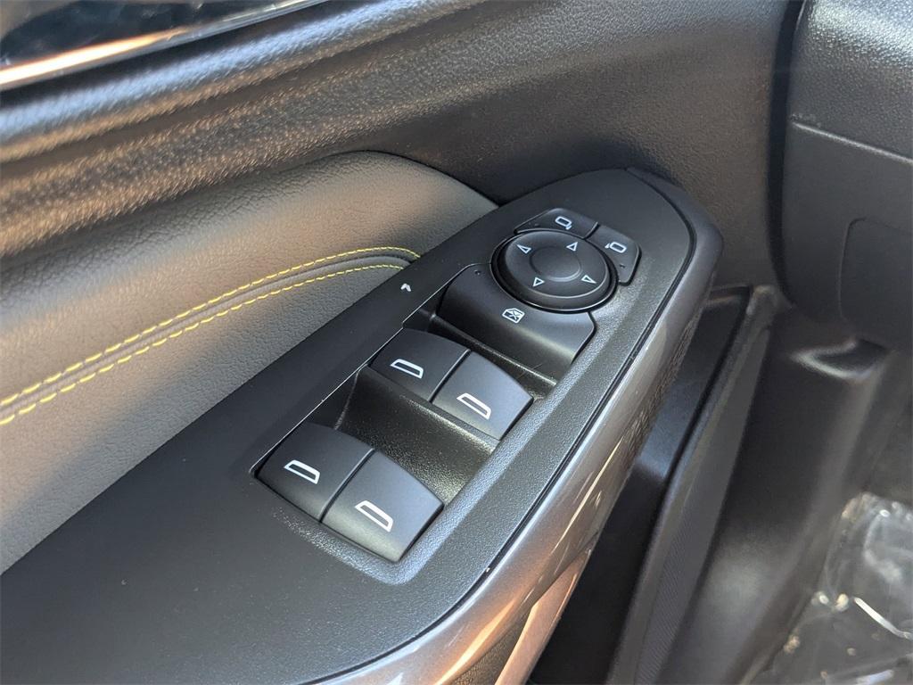used 2025 Chevrolet Trax car, priced at $25,177