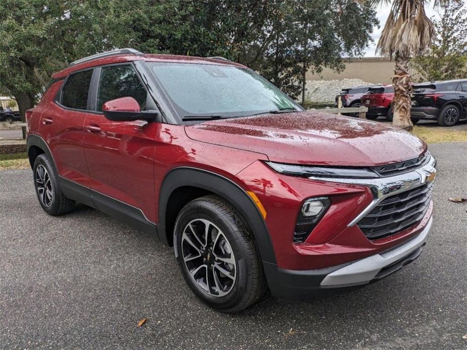 new 2025 Chevrolet TrailBlazer car, priced at $27,975