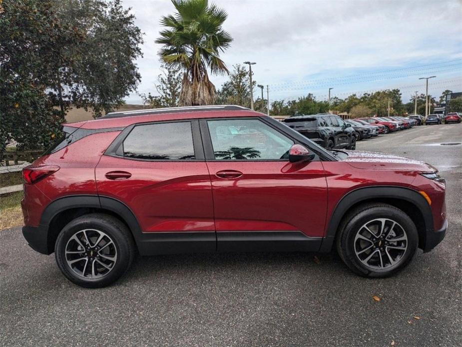 new 2025 Chevrolet TrailBlazer car, priced at $27,725