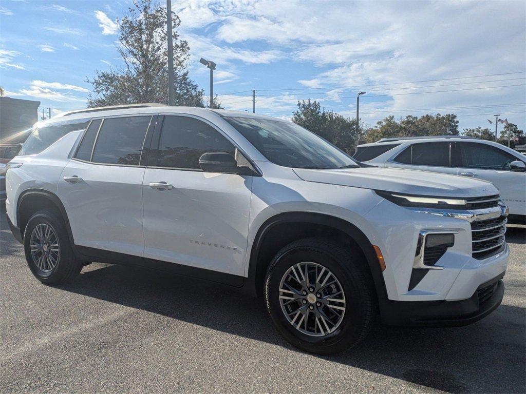 new 2025 Chevrolet Traverse car, priced at $43,840