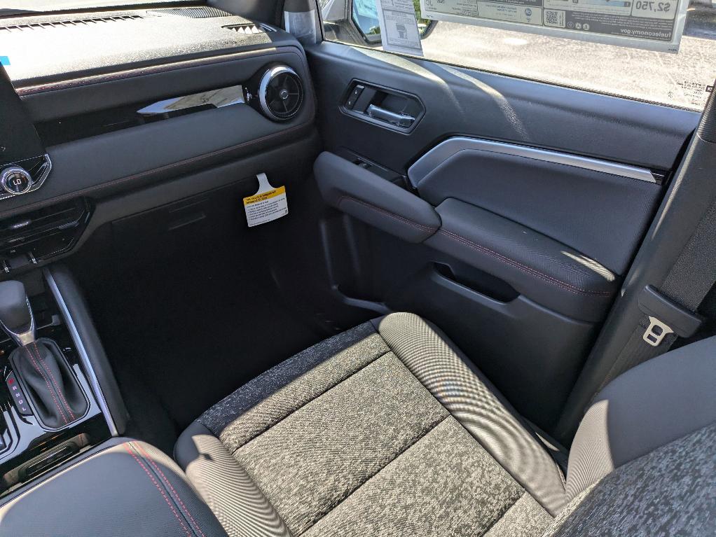 new 2025 Chevrolet Colorado car, priced at $48,910