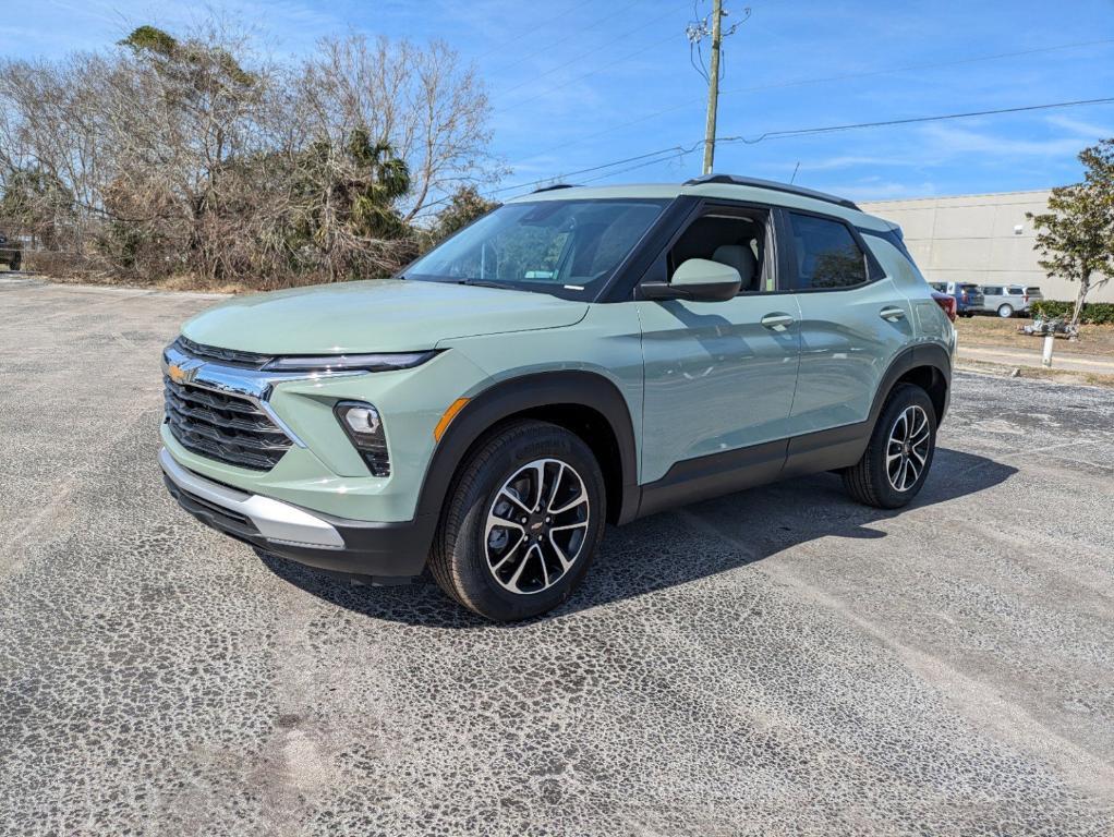 new 2025 Chevrolet TrailBlazer car, priced at $27,330