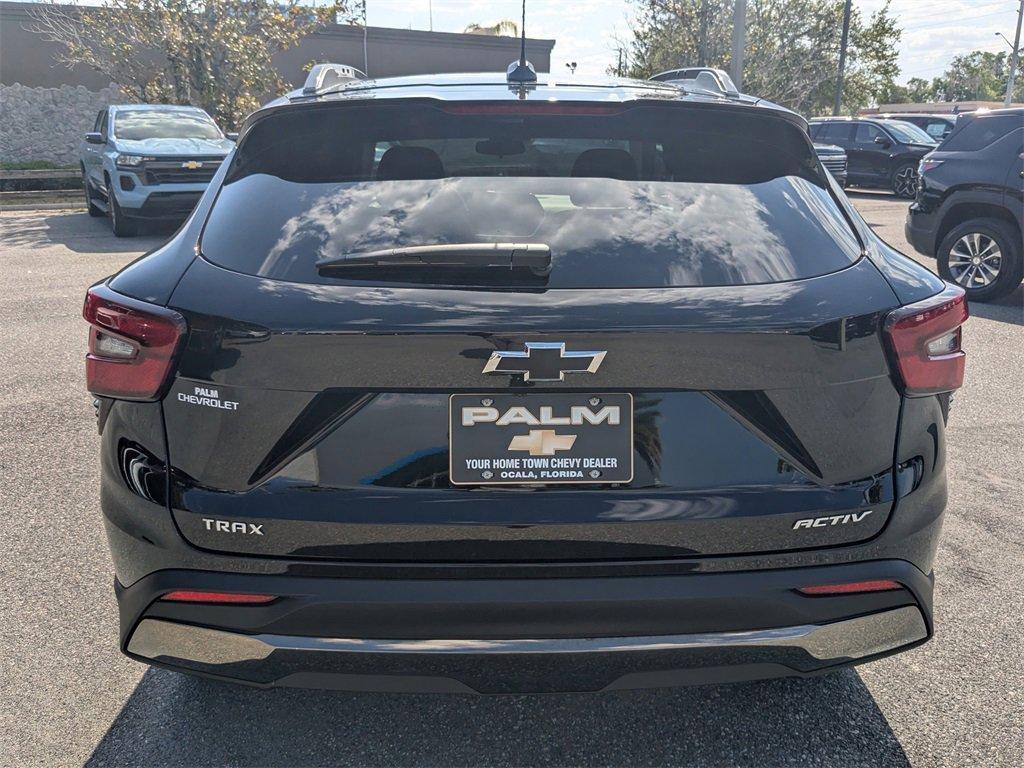 new 2025 Chevrolet Trax car, priced at $26,290