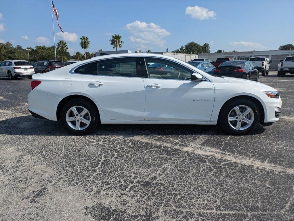 new 2025 Chevrolet Malibu car, priced at $25,495