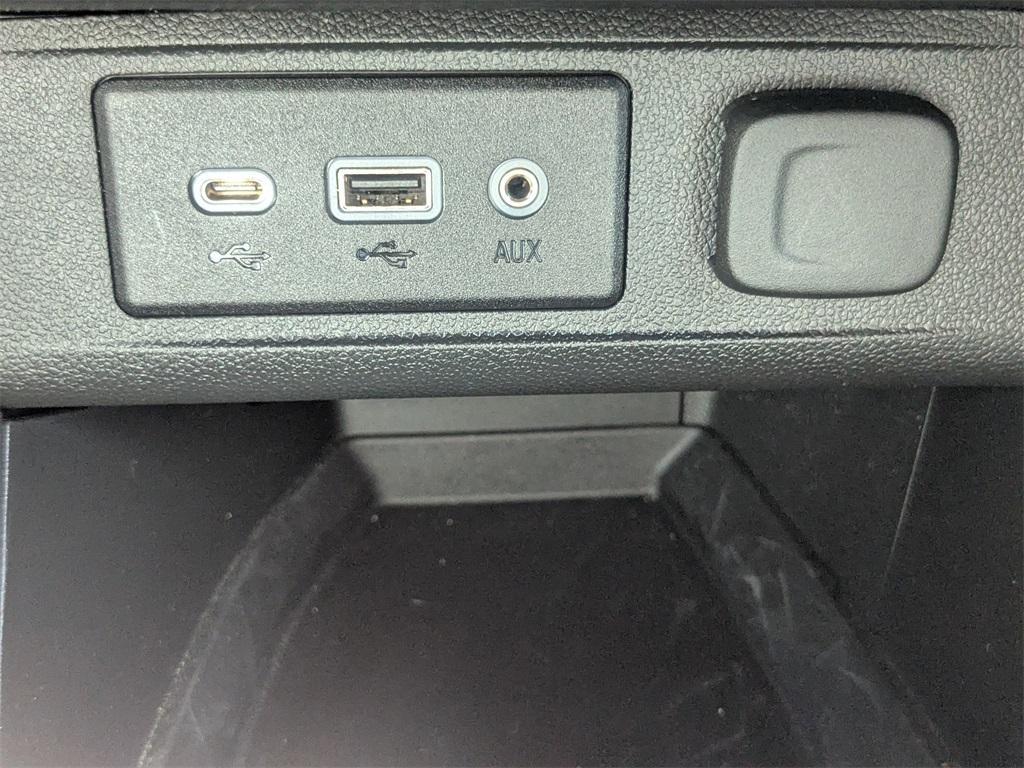 used 2023 Buick Encore GX car, priced at $22,885