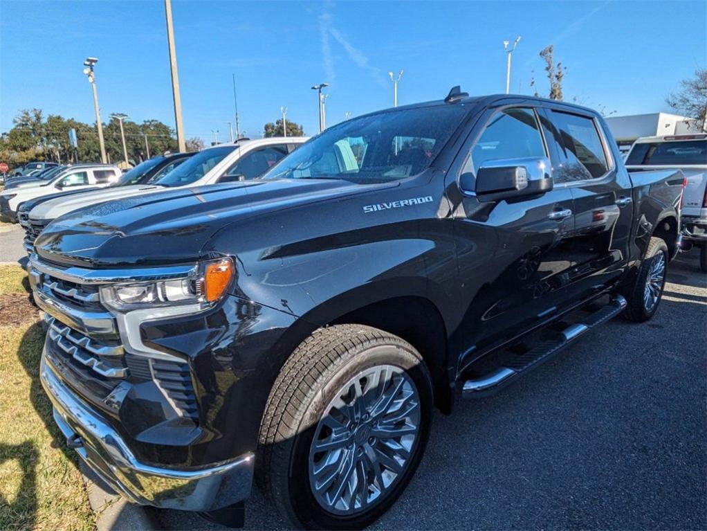 new 2025 Chevrolet Silverado 1500 car, priced at $61,329