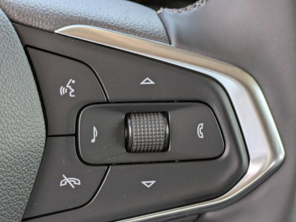 new 2025 Chevrolet TrailBlazer car, priced at $26,975