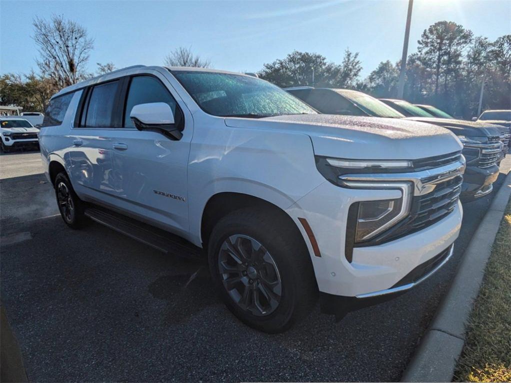 new 2025 Chevrolet Suburban car, priced at $63,869