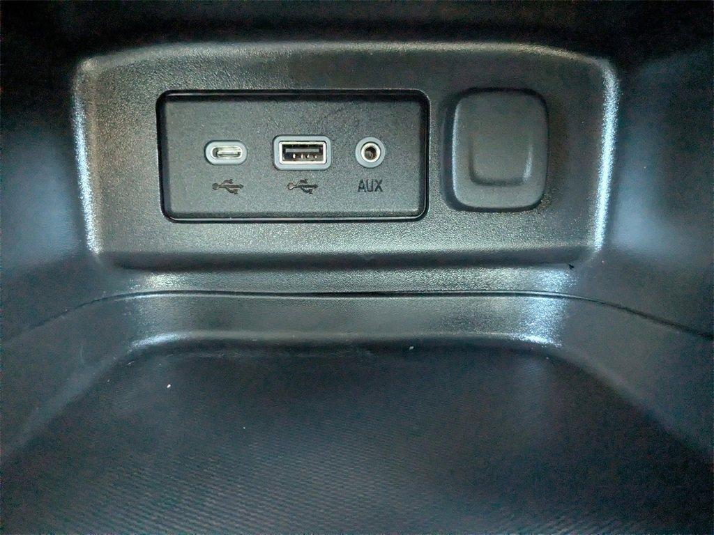 used 2022 Chevrolet Equinox car, priced at $21,785