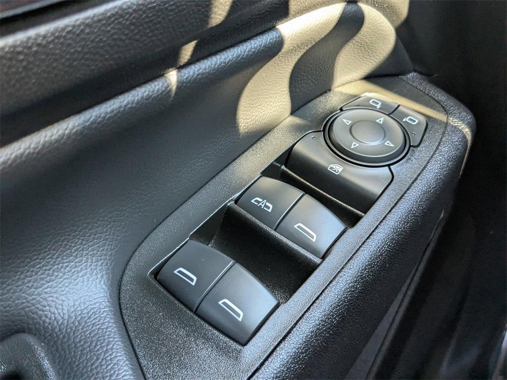 used 2022 Chevrolet Equinox car, priced at $22,789