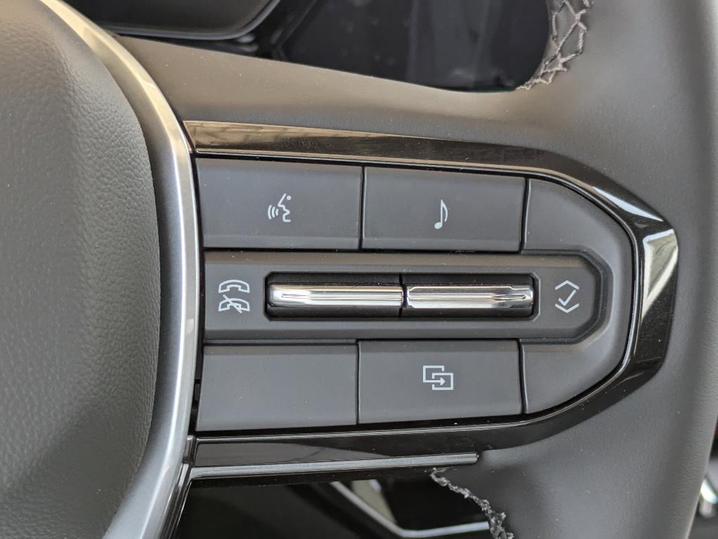 new 2025 Chevrolet Colorado car, priced at $37,565