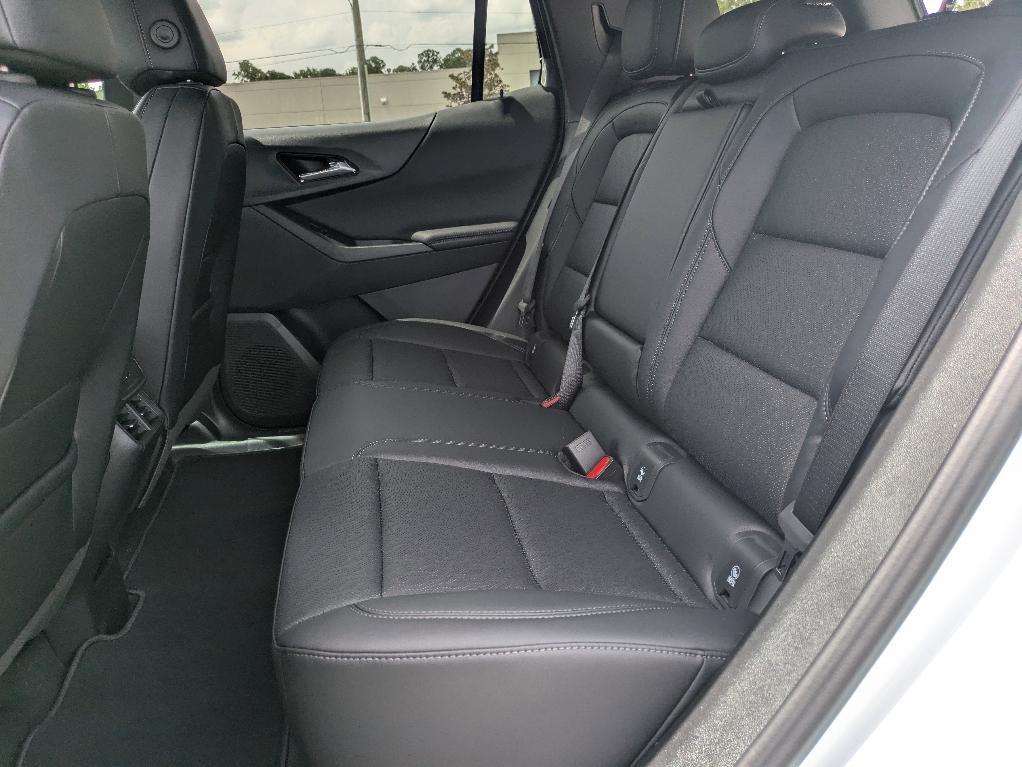 new 2026 Chevrolet Equinox car, priced at $31,490