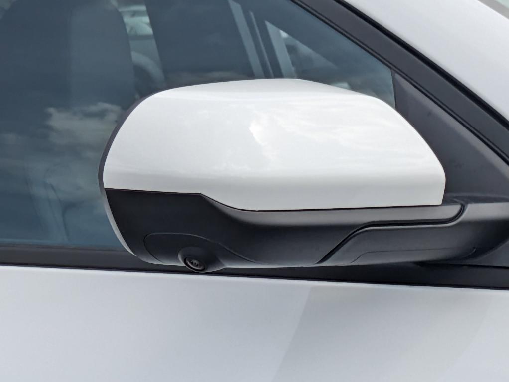 new 2026 Chevrolet Equinox car, priced at $31,490