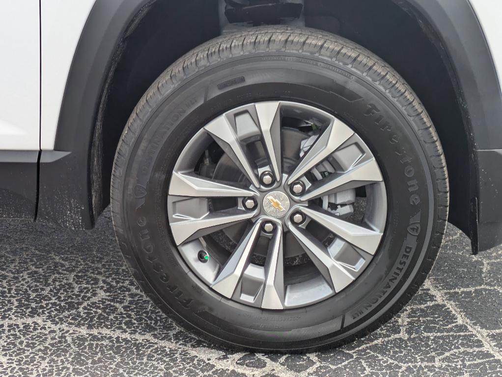 new 2026 Chevrolet Equinox car, priced at $31,490