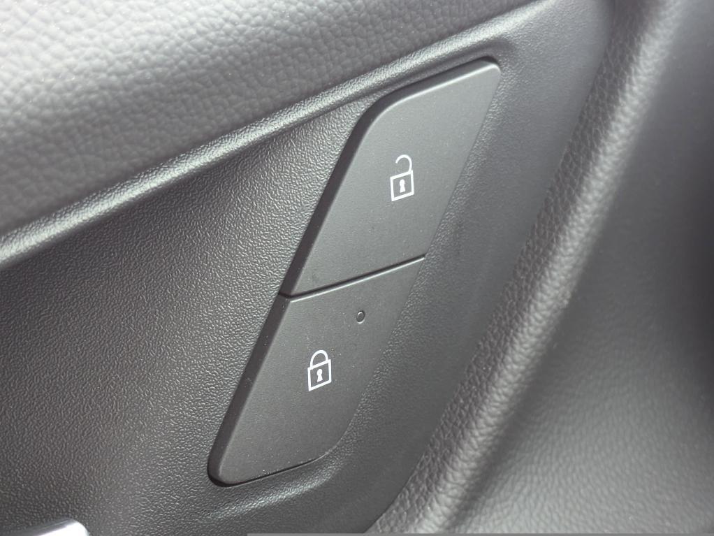 new 2026 Chevrolet Equinox car, priced at $31,490