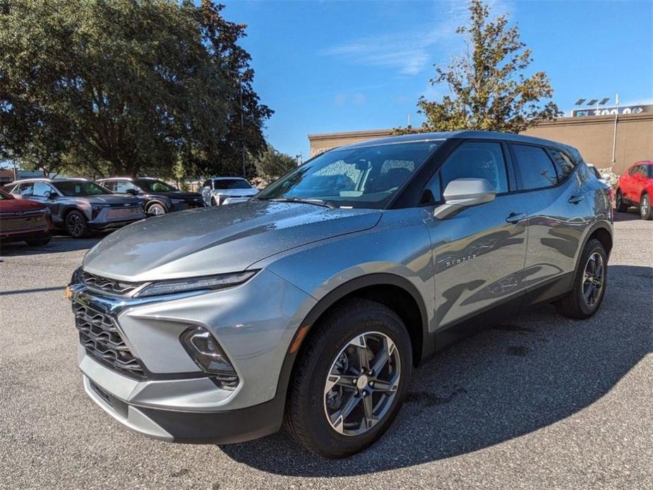 new 2025 Chevrolet Blazer car, priced at $37,135