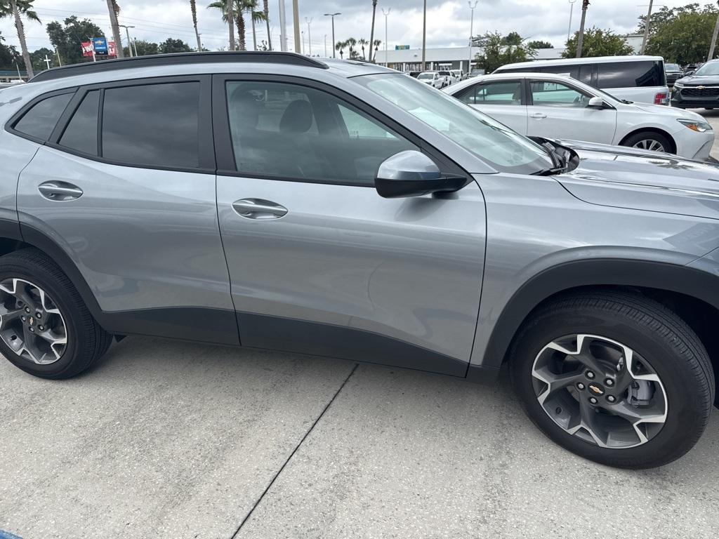 used 2025 Chevrolet Trax car, priced at $20,989