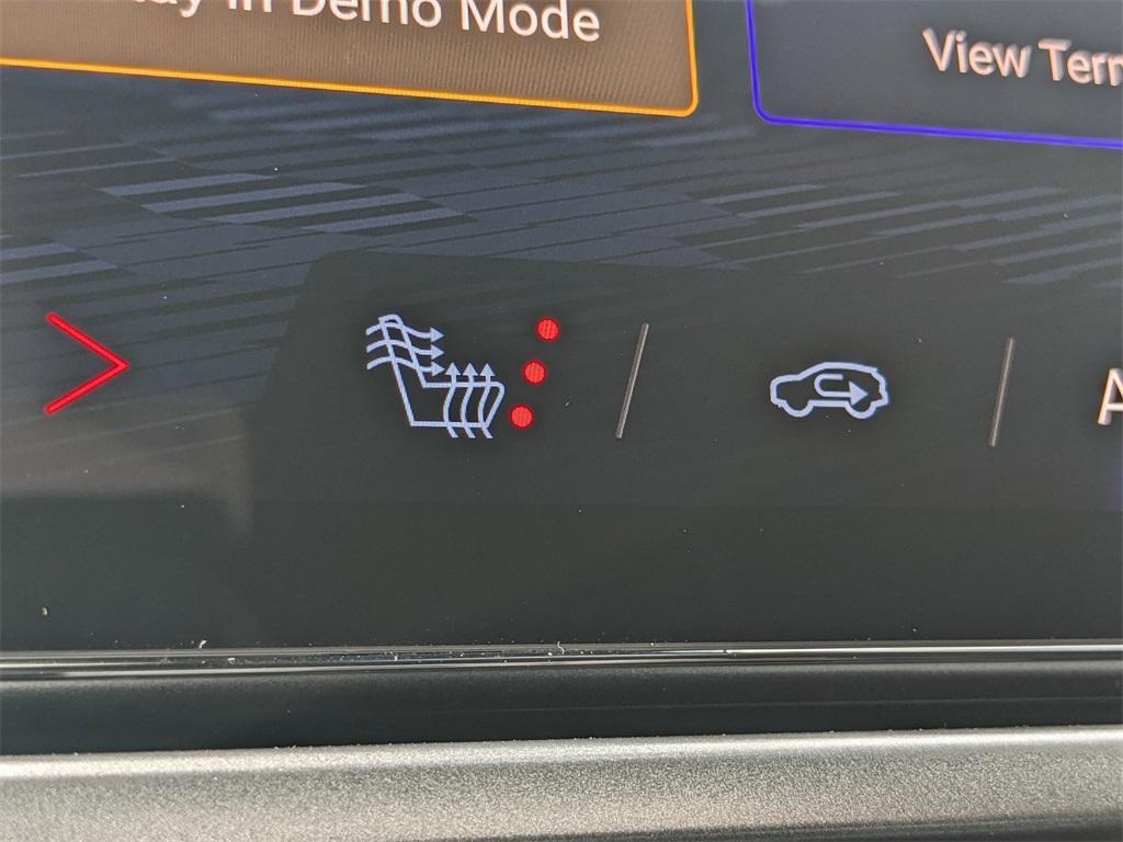 new 2025 Chevrolet Equinox EV car, priced at $35,090