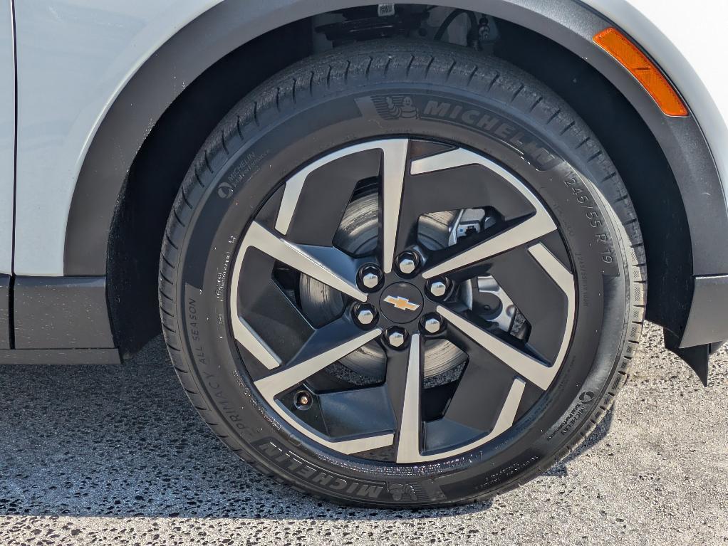 new 2026 Chevrolet Equinox EV car, priced at $40,690