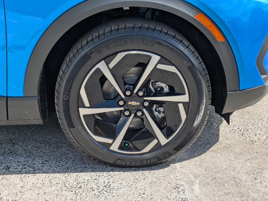 new 2026 Chevrolet Equinox EV car, priced at $40,690