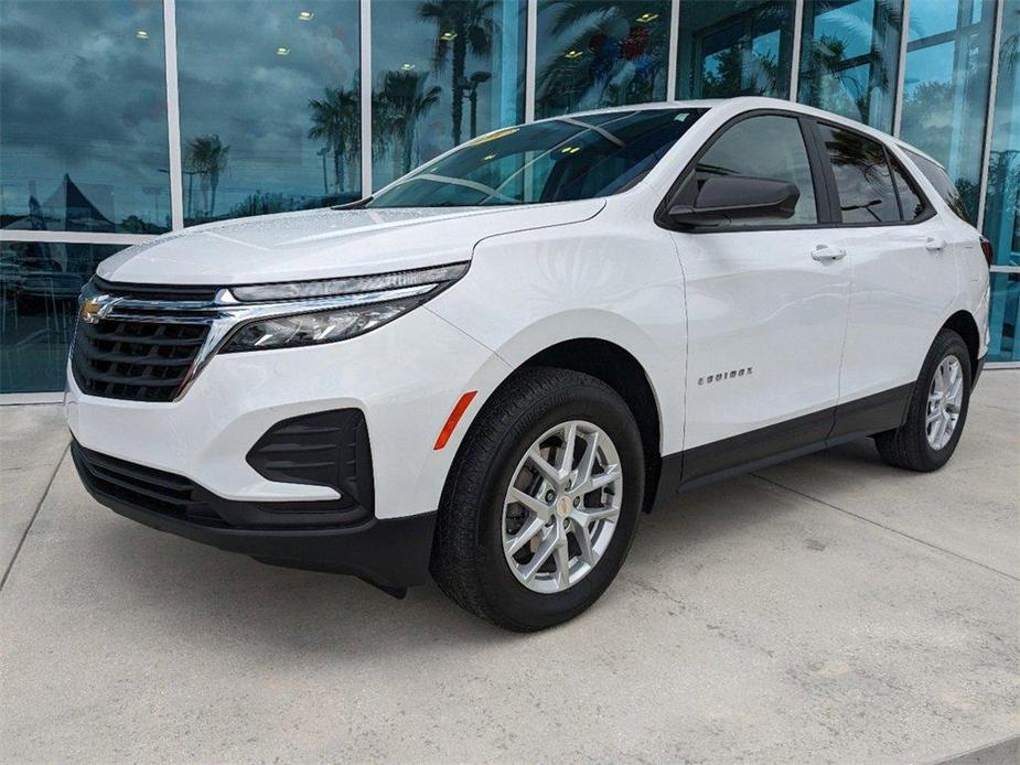 new 2024 Chevrolet Equinox car, priced at $29,380