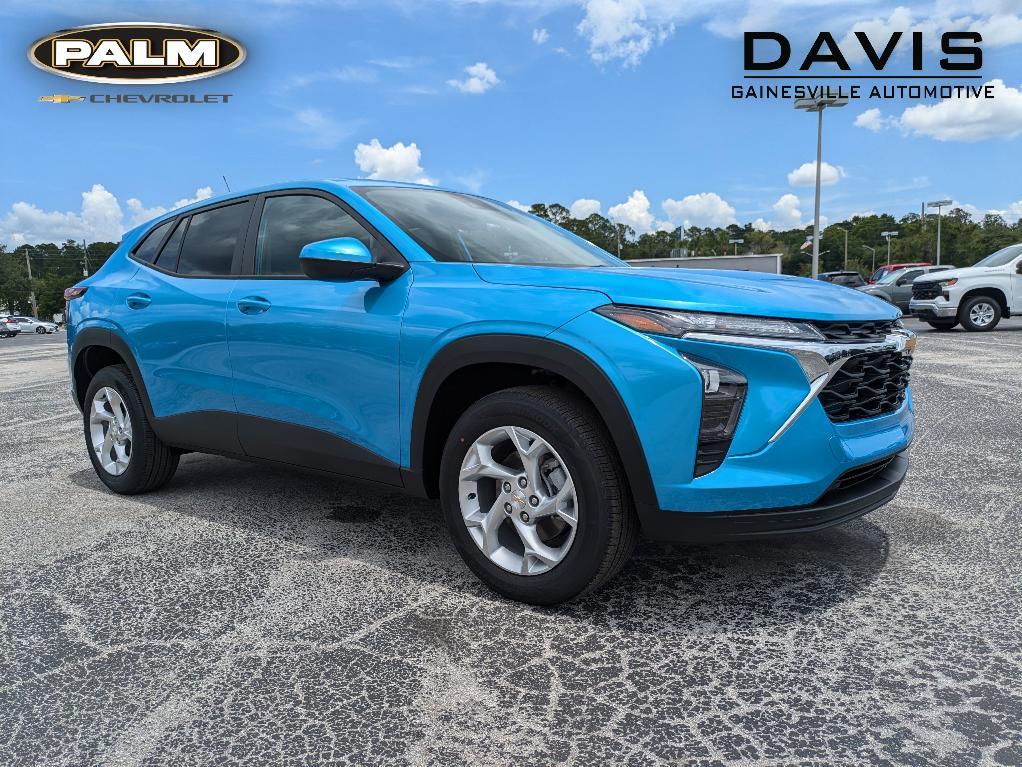 new 2025 Chevrolet Trax car, priced at $22,680