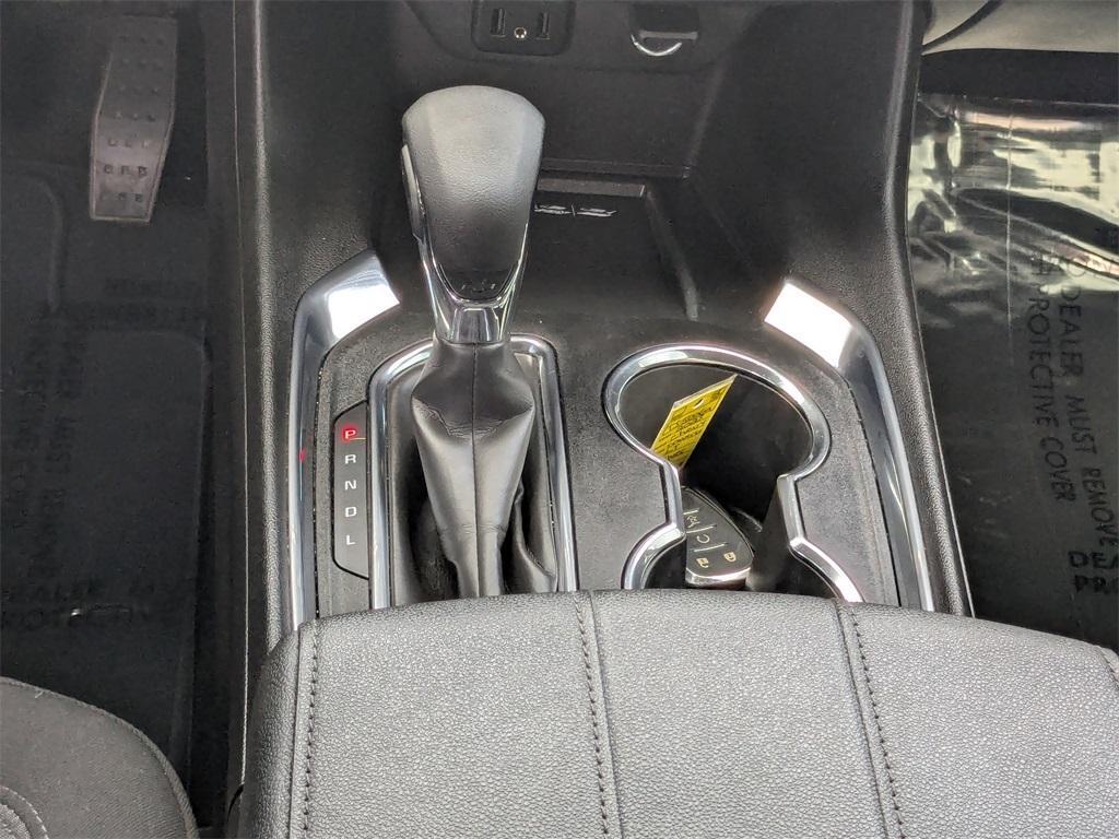 used 2023 Chevrolet Traverse car, priced at $25,889