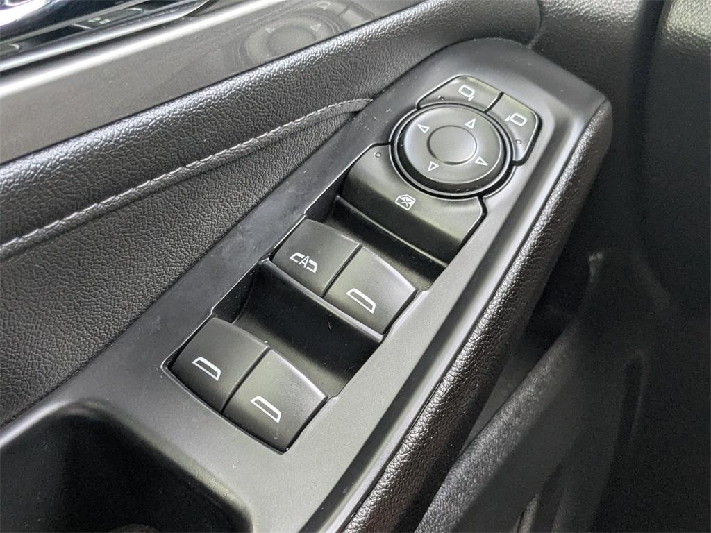 used 2023 Chevrolet Traverse car, priced at $25,889