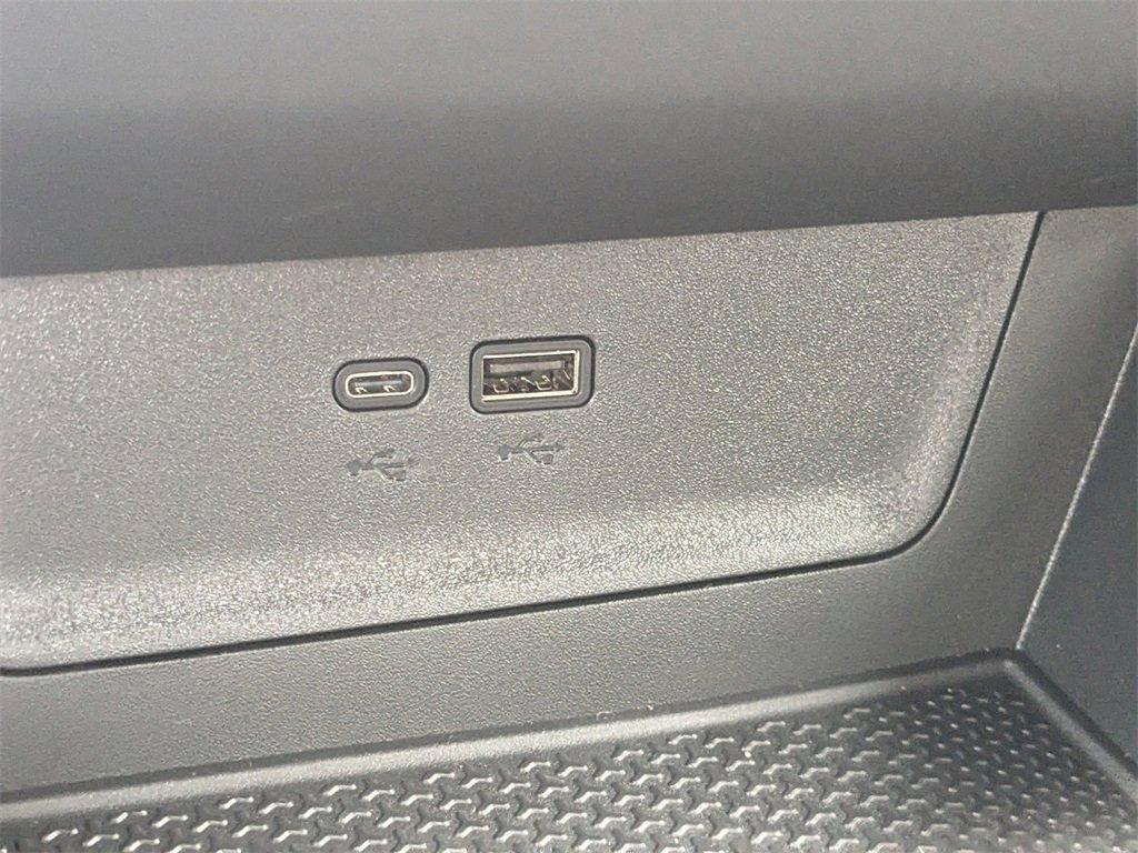 new 2026 Chevrolet Equinox car, priced at $31,290