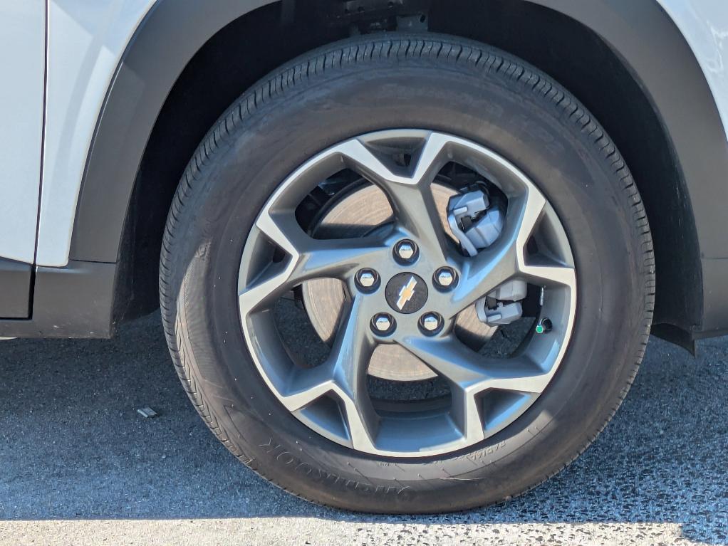 new 2025 Chevrolet Trax car, priced at $25,380