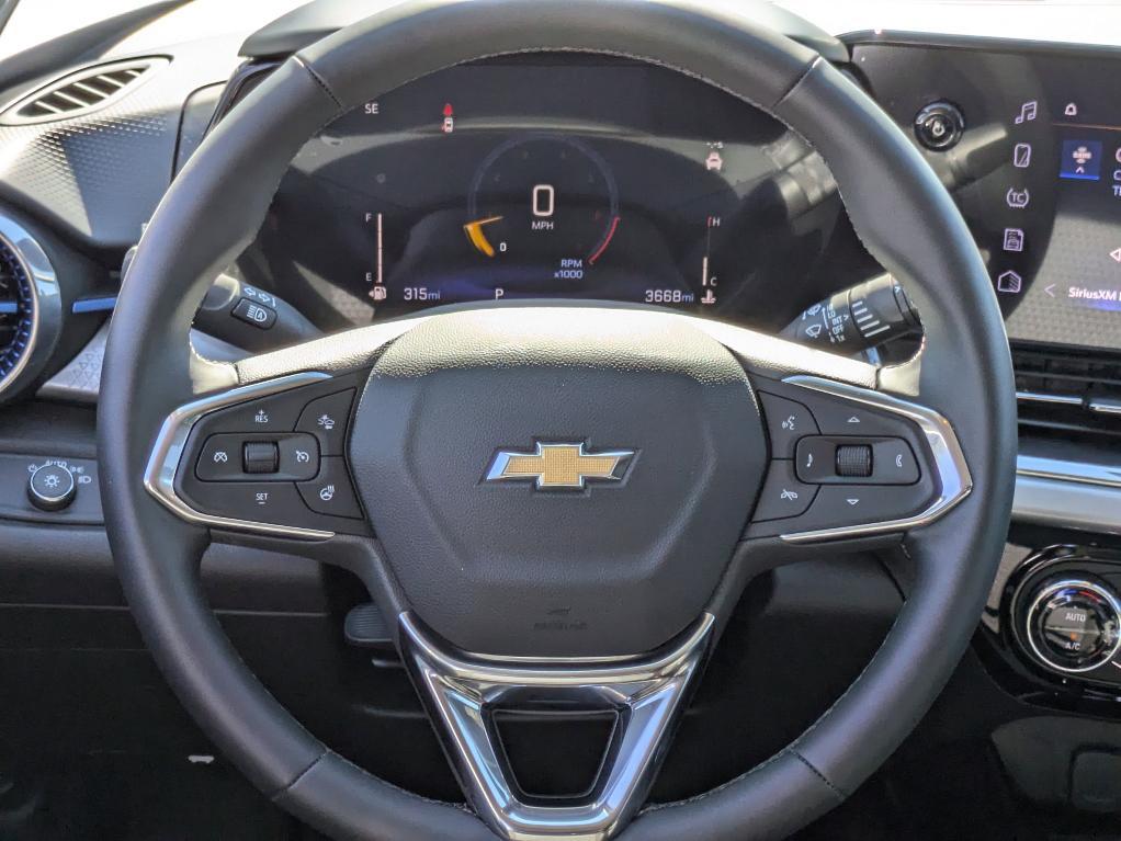 new 2025 Chevrolet Trax car, priced at $25,380