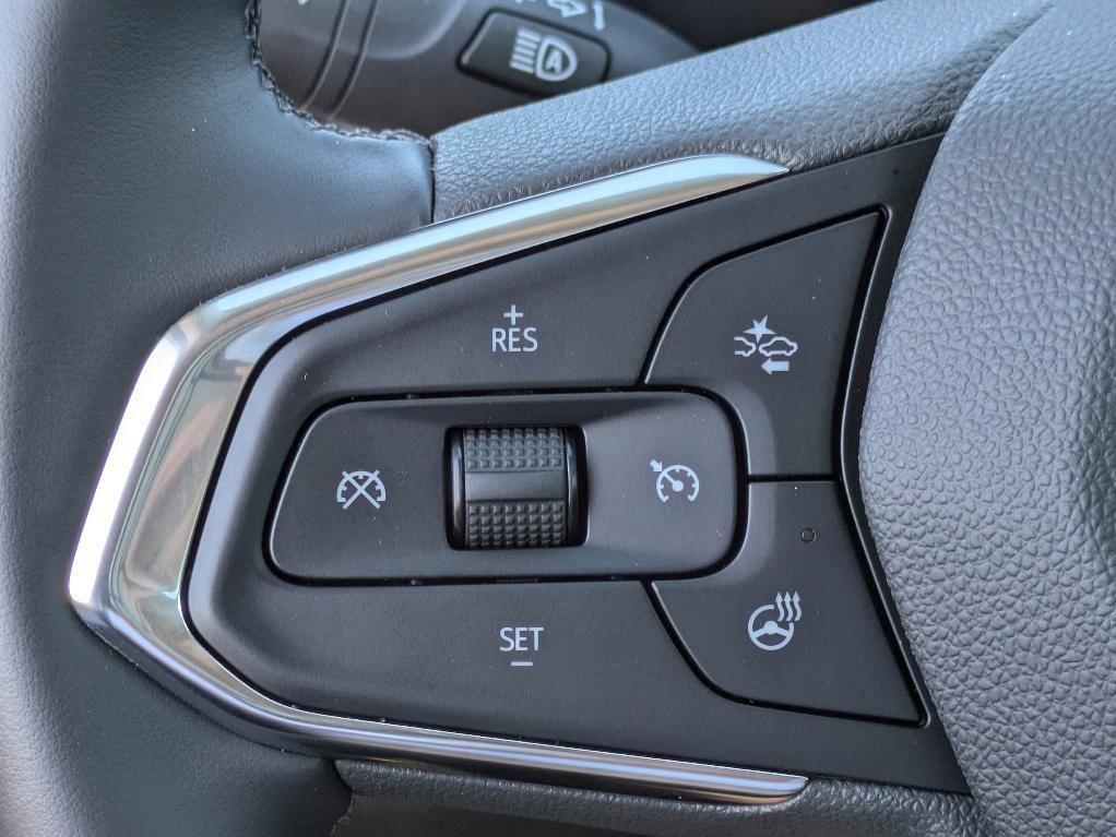 new 2025 Chevrolet Trax car, priced at $25,380