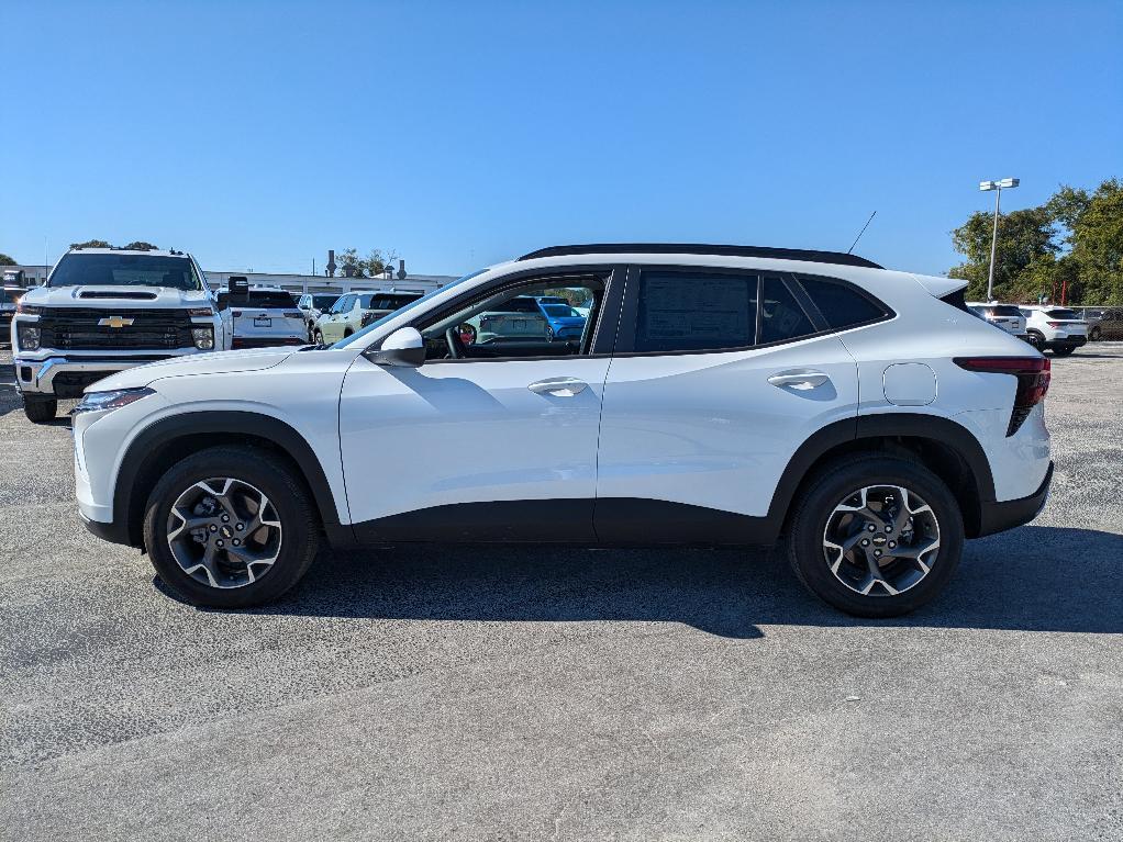 new 2025 Chevrolet Trax car, priced at $25,380